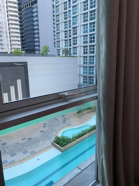 the linear makati tower 2 for sale .